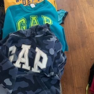 Gap hoodie and sweater like new